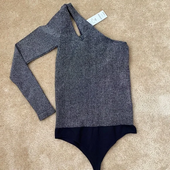 NWT Bebe Asymmetrical One Shoulder Bodysuit Size S - Picture 3 of 5